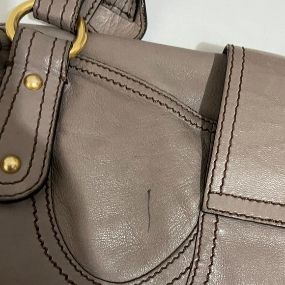 Authentic Valentino Garavani Shoulder Bag - Picture 6 of 16